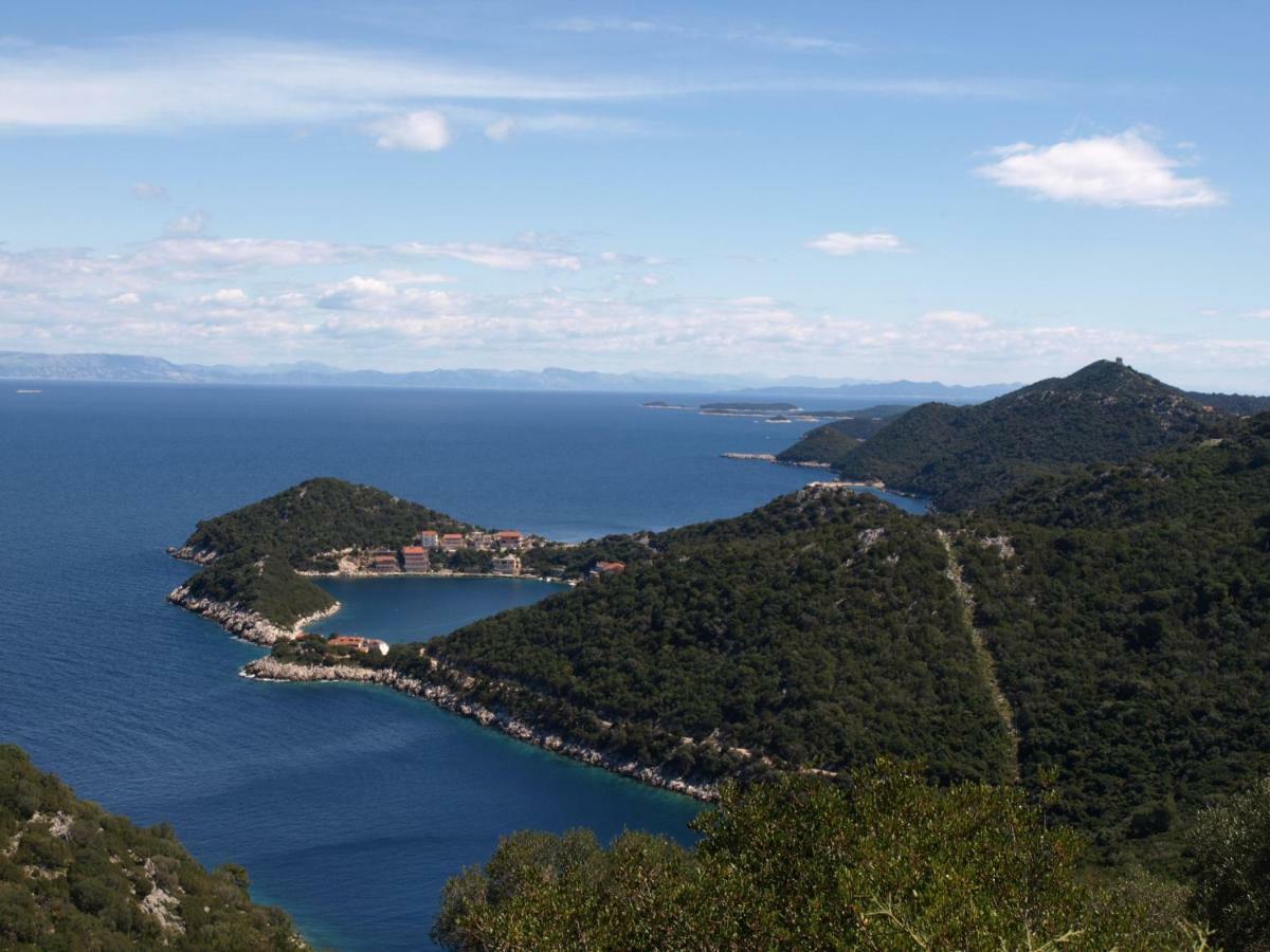Apartments Luza Lastovo Екстер'єр фото