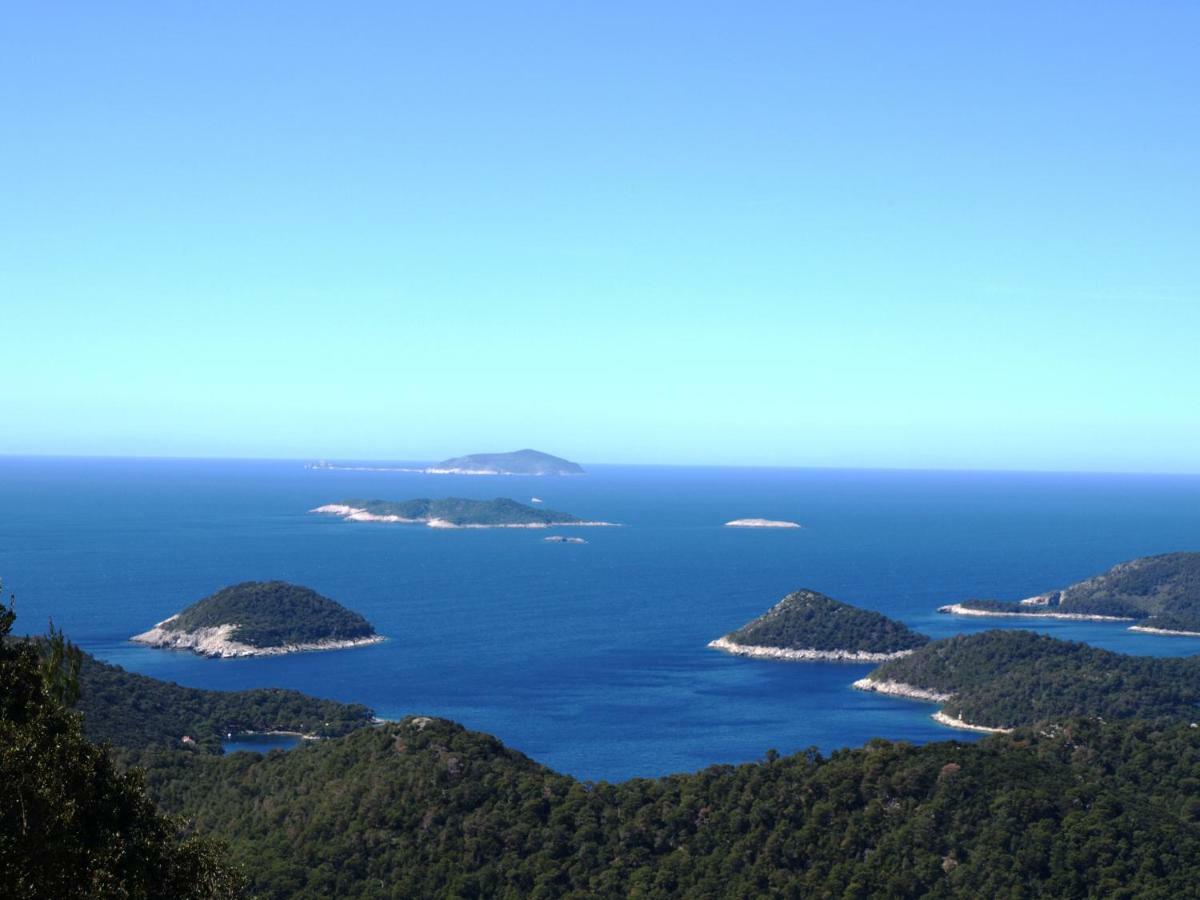 Apartments Luza Lastovo Екстер'єр фото